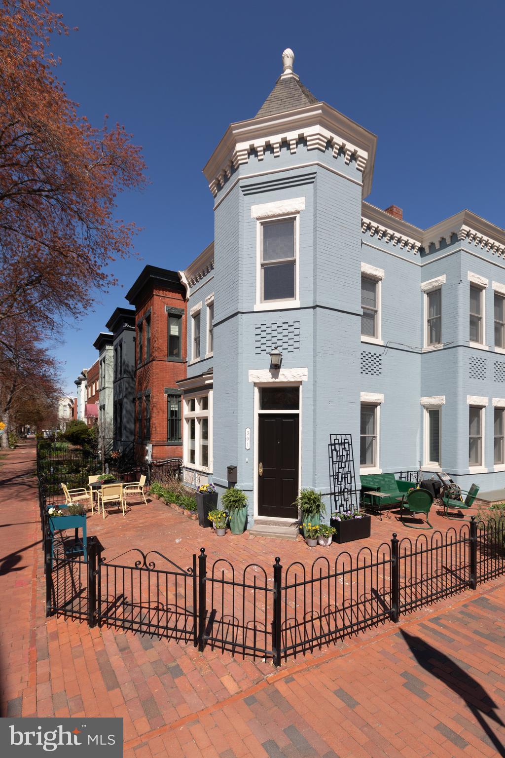 301 7th Street Northeast Washington, DC 20002 - Photo 4 of 70