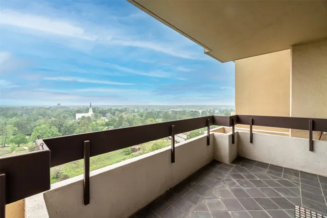 $1,800 | 14655 Champion Forest Drive, Unit 1501, Houston, TX 77069