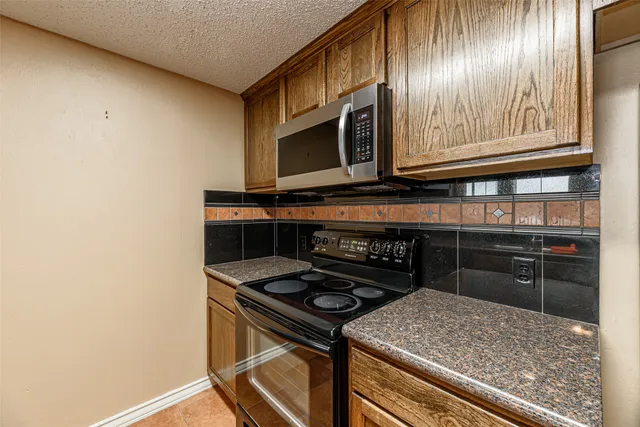 $1,800 | 14655 Champion Forest Drive, Unit 1501, Houston, TX 77069