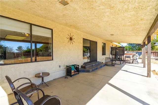 $749,990 | 45050 43rd Street East, Lancaster, CA 93535