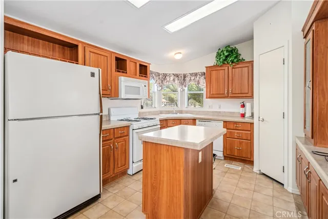 $749,990 | 45050 43rd Street East, Lancaster, CA 93535