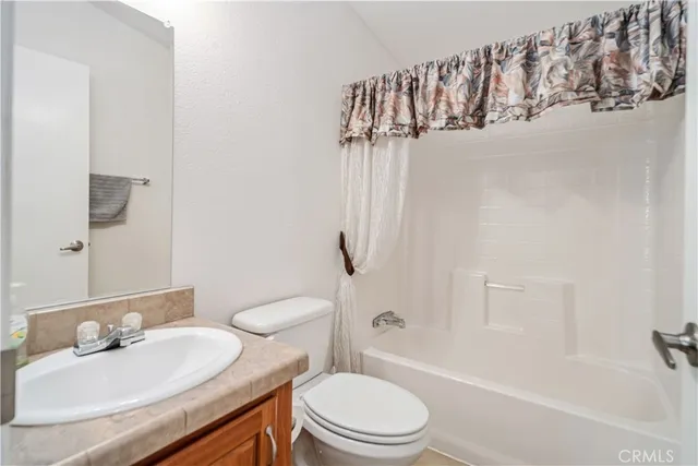 $749,990 | 45050 43rd Street East, Lancaster, CA 93535