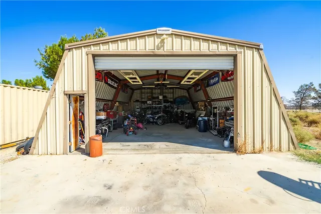 $749,990 | 45050 43rd Street East, Lancaster, CA 93535