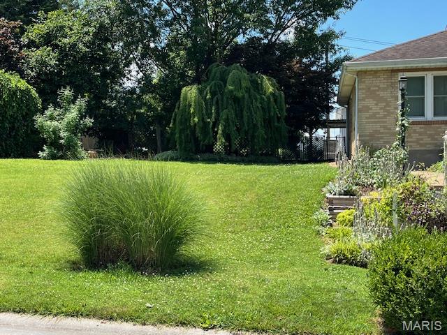 644 Morris Avenue Lemay, MO 63125 - Photo 2 of 43