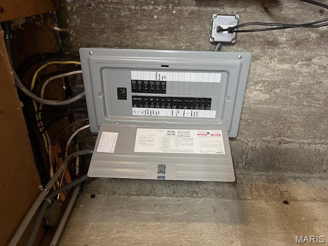 644 Morris Avenue Lemay, MO 63125 - Photo 5 of 43