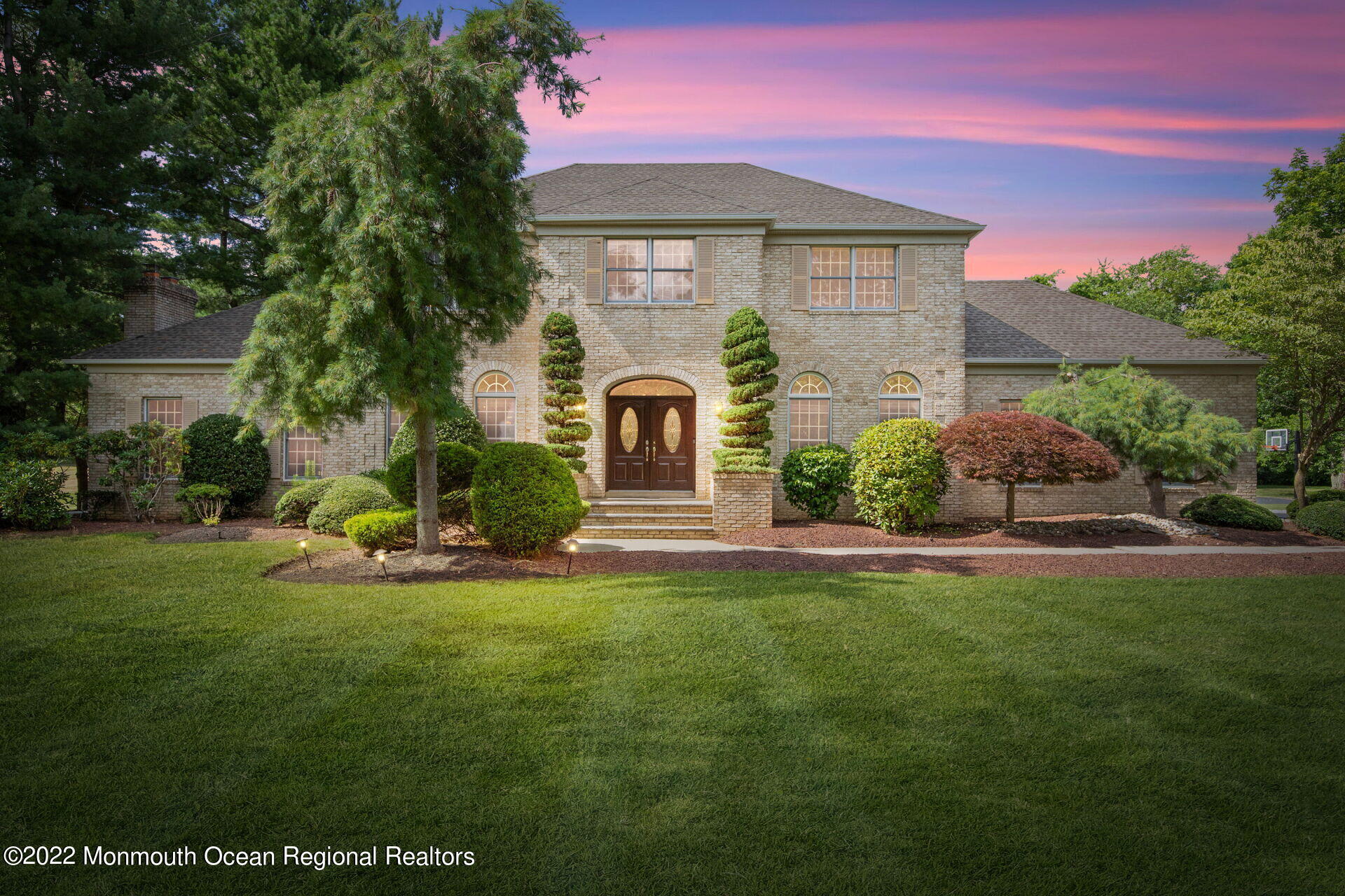 11 Riverside Lane Holmdel, NJ 07733 - Photo 1 of 50 001-1920x1280-photo
