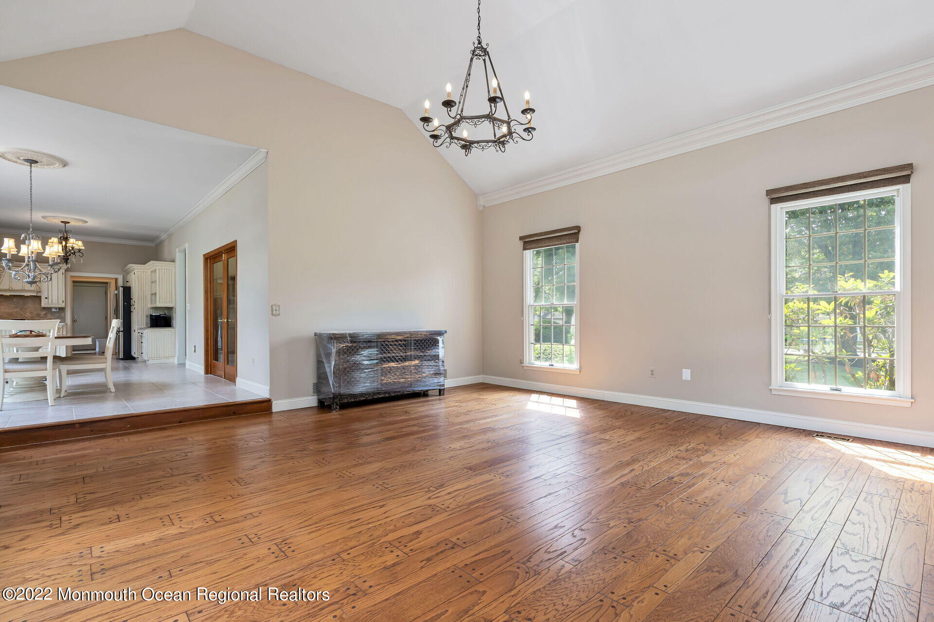 11 Riverside Lane Holmdel, NJ 07733 - Photo 13 of 50 065-1920x1280-photo
