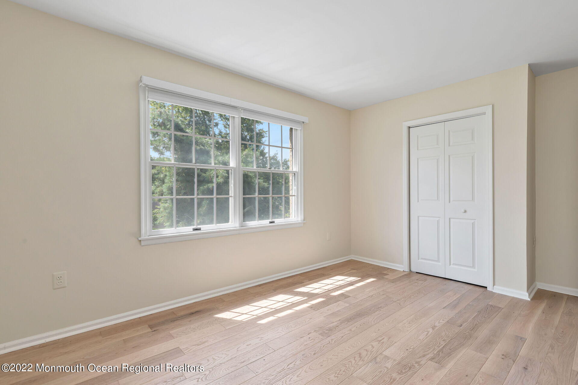11 Riverside Lane Holmdel, NJ 07733 - Photo 26 of 50 079-1920x1280-photo