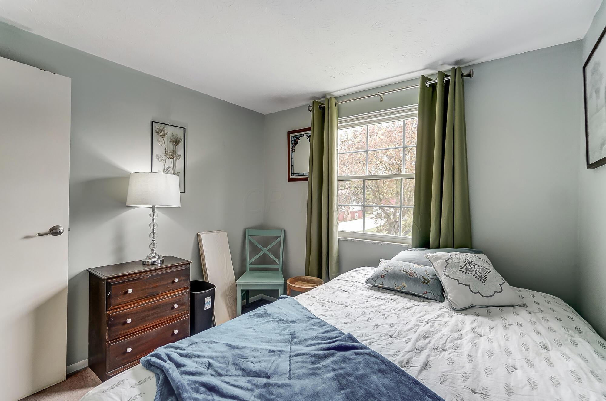 6092 Batavia Road Westerville, OH 43081 - Photo 25 of 39 025