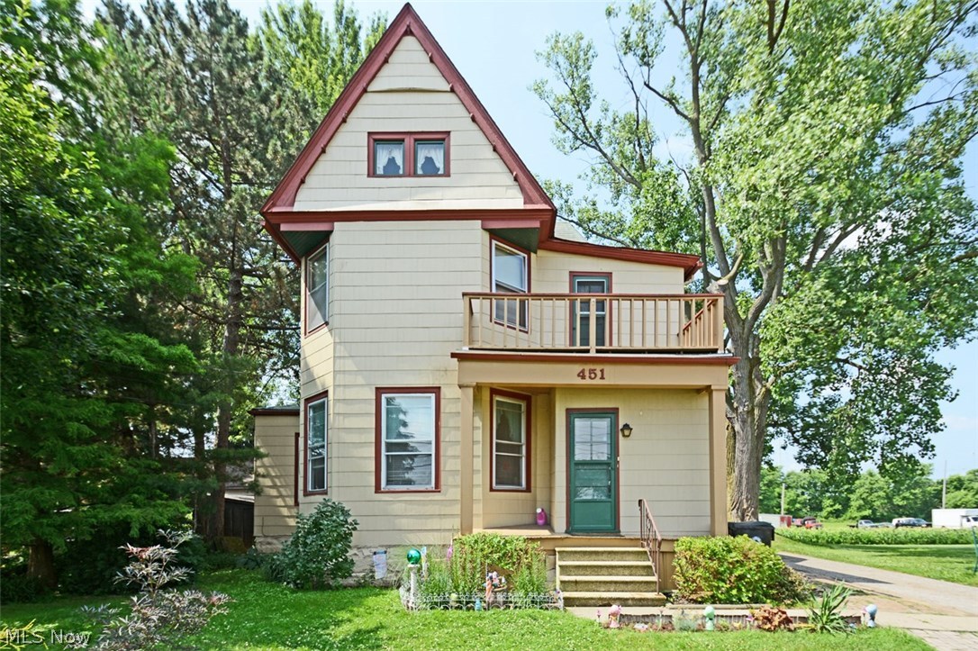 451 West Schaaf Road Cleveland, OH 44109 - Photo 1 of 32 Gallery Image 1