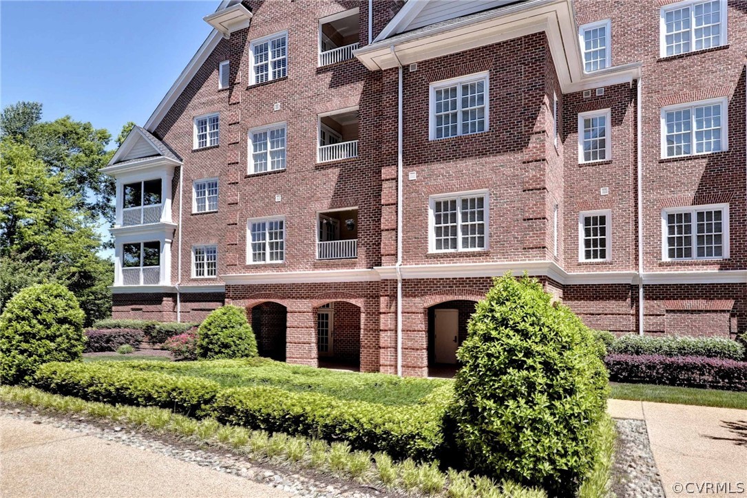 1103 Eaglescliffe Williamsburg, VA 23188 - Photo 42 of 50 a front view of a multi story residential apartment building