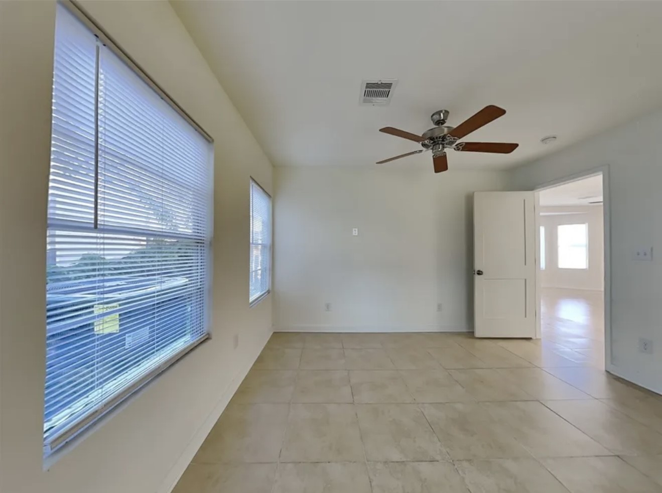 7318 Thurow Street Houston, TX 77087 - Photo 13 of 34