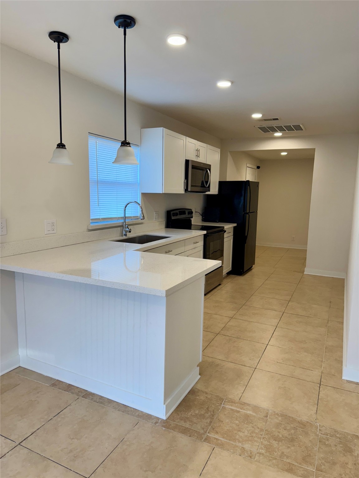 7318 Thurow Street Houston, TX 77087 - Photo 3 of 34