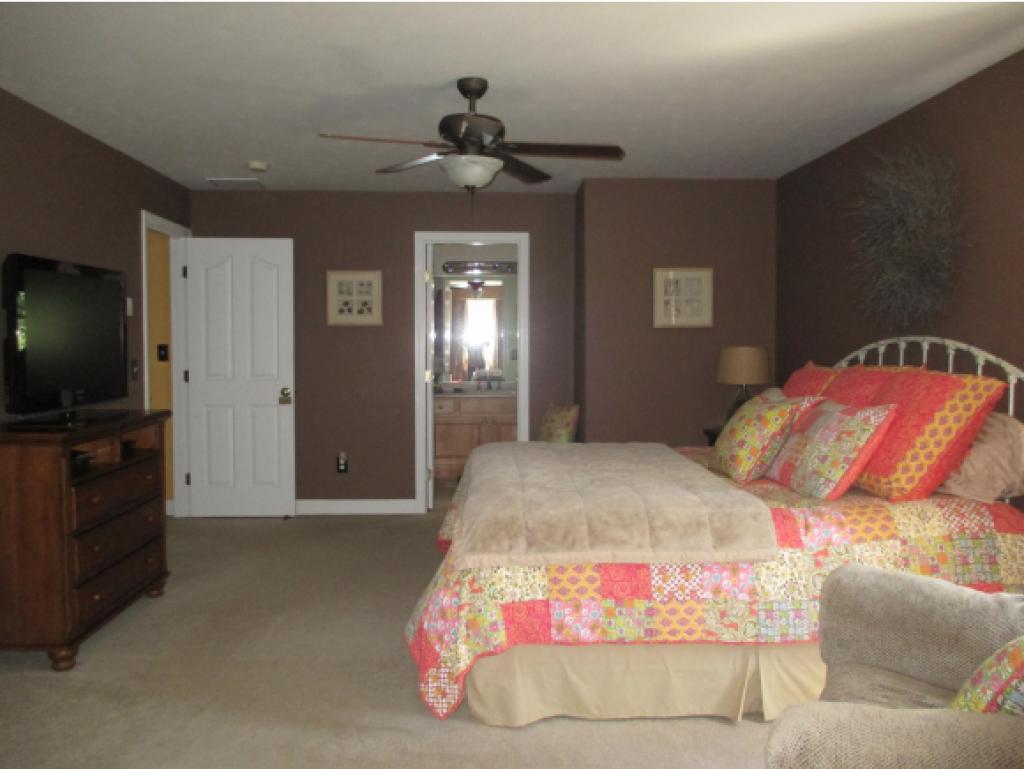 32 Popple Road New Boston, NH 03070 - Photo 14 of 23