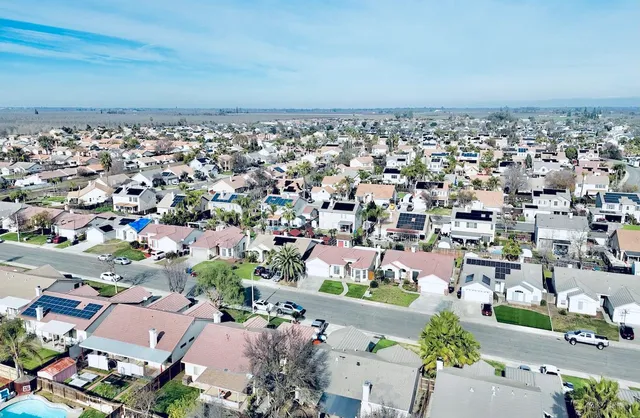 $386,000 | 926 Northstar Drive, Hanford, CA 93230