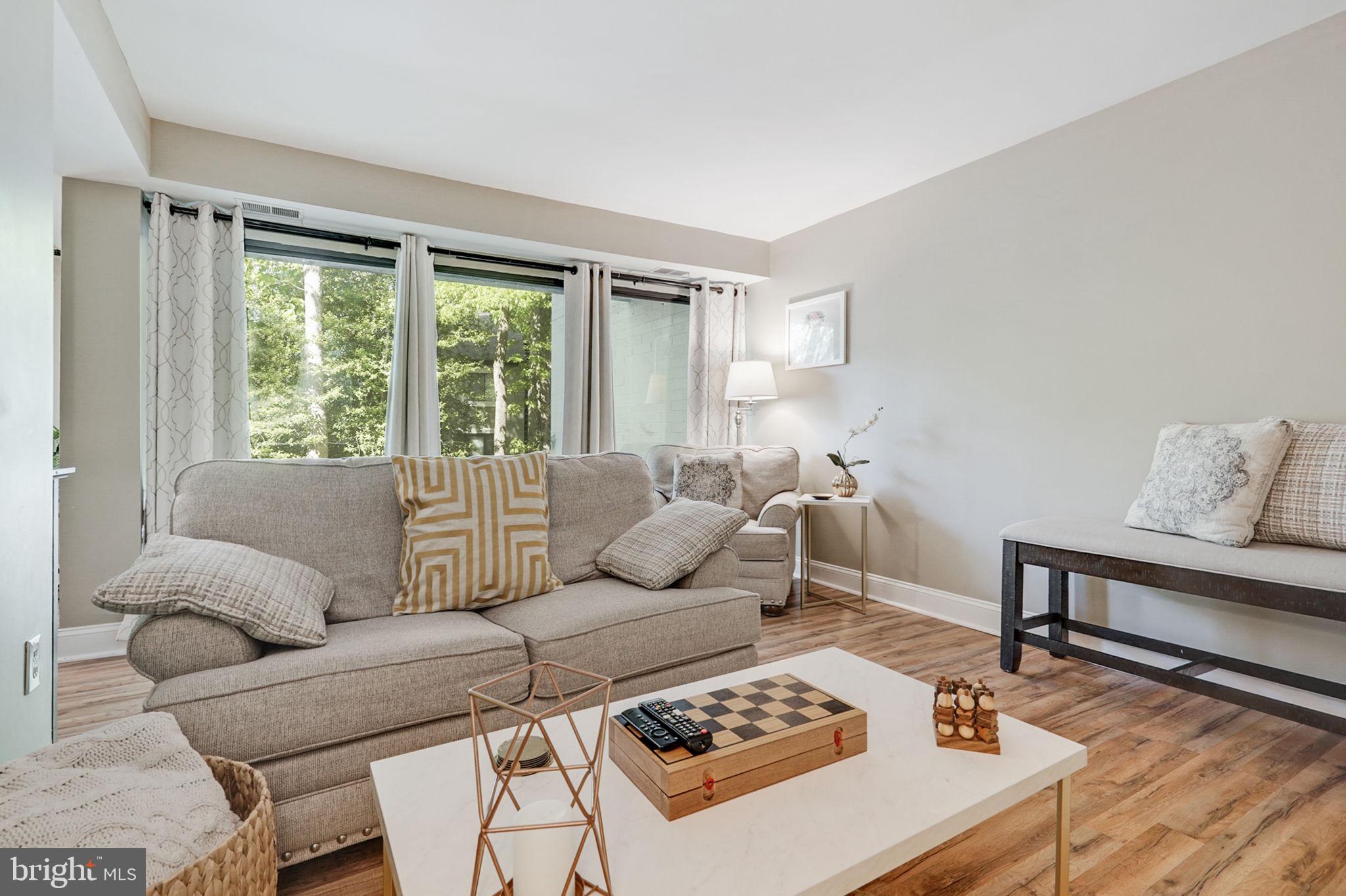 2210 Springwood Drive, Unit T7 Reston, VA 20191 - Photo 6 of 32 Spacious Living area