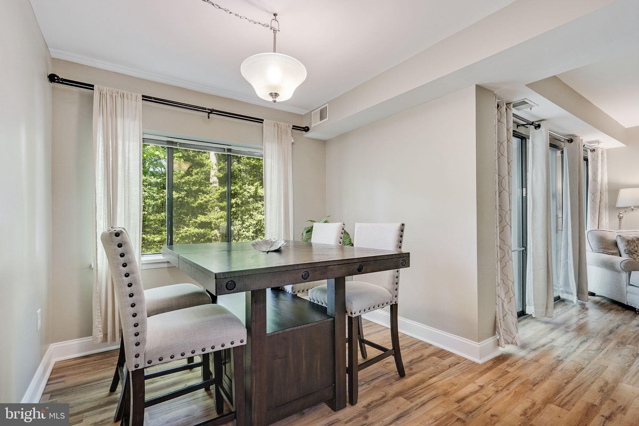 2210 Springwood Drive, Unit T7 Reston, VA 20191 - Photo 8 of 32 Separate dining room