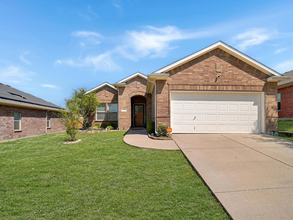 6527 Portside Ridge Lane Dallas, TX 75249 - Photo 2 of 30 a view of backyard of the house