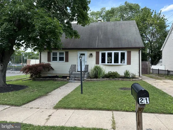 $349,745 | 21 Loomis Avenue, Hamilton, NJ 08610