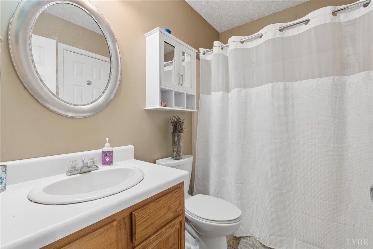 211 Regal Oaks Way Amherst, VA 24521 - Photo 21 of 44 Gallery Image 21