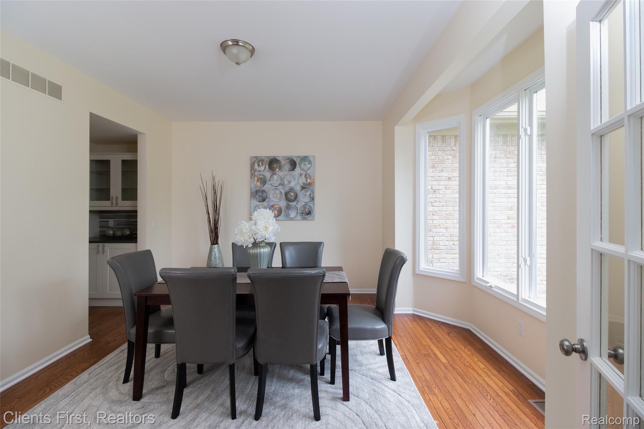 46822 Balboa Road Canton, MI 48187 - Photo 11 of 26 55 Dining Room.jpg