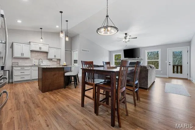 $474,900 | 21 Knollwood Court, Cottleville, MO 63304