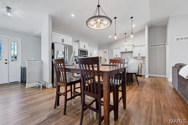 $474,900 | 21 Knollwood Court, Cottleville, MO 63304