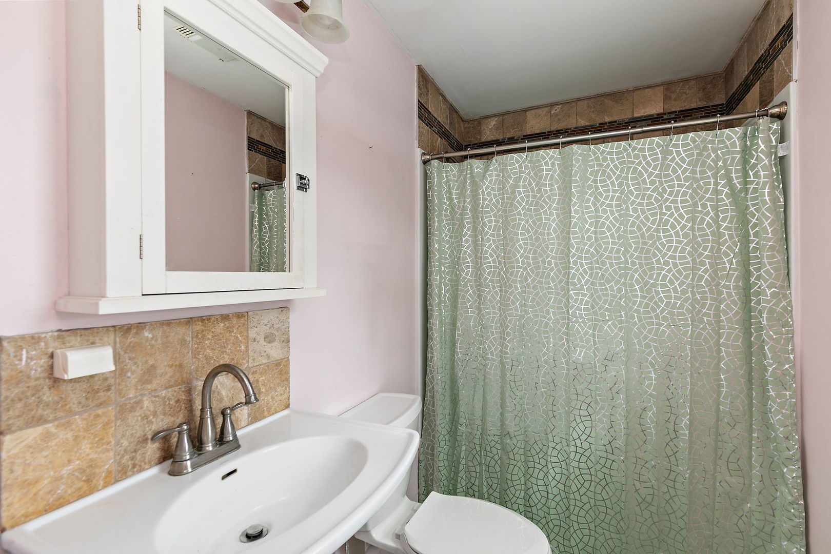 308 South 8th Street DeKalb, IL 60115 - Photo 15 of 27