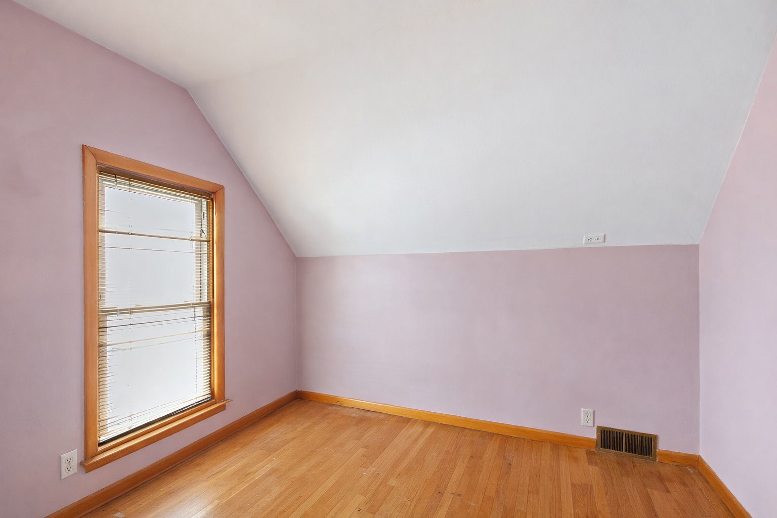 308 South 8th Street DeKalb, IL 60115 - Photo 20 of 27