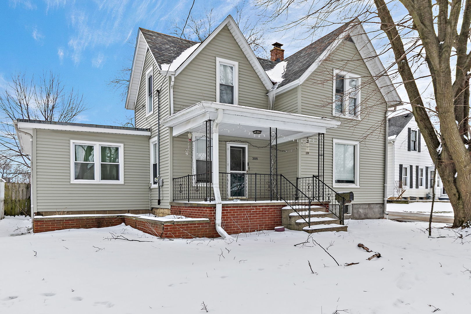 308 South 8th Street DeKalb, IL 60115 - Photo 23 of 27