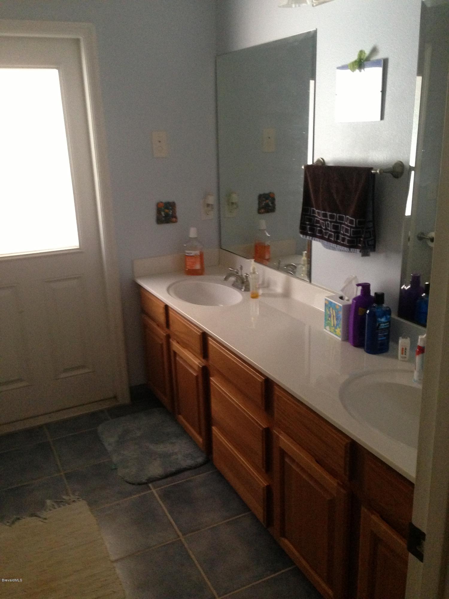 3900 Fenner Road Cocoa, FL 32926 - Photo 4 of 11 Hall Bath