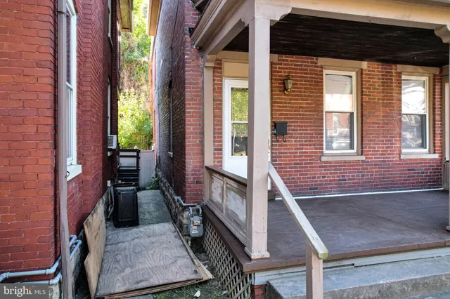 $195,000 | 410 Fayette Street, Cumberland, MD 21502