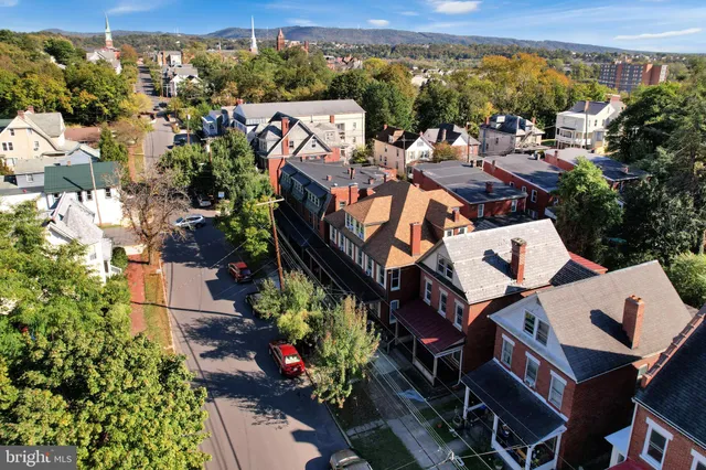 $195,000 | 410 Fayette Street, Cumberland, MD 21502