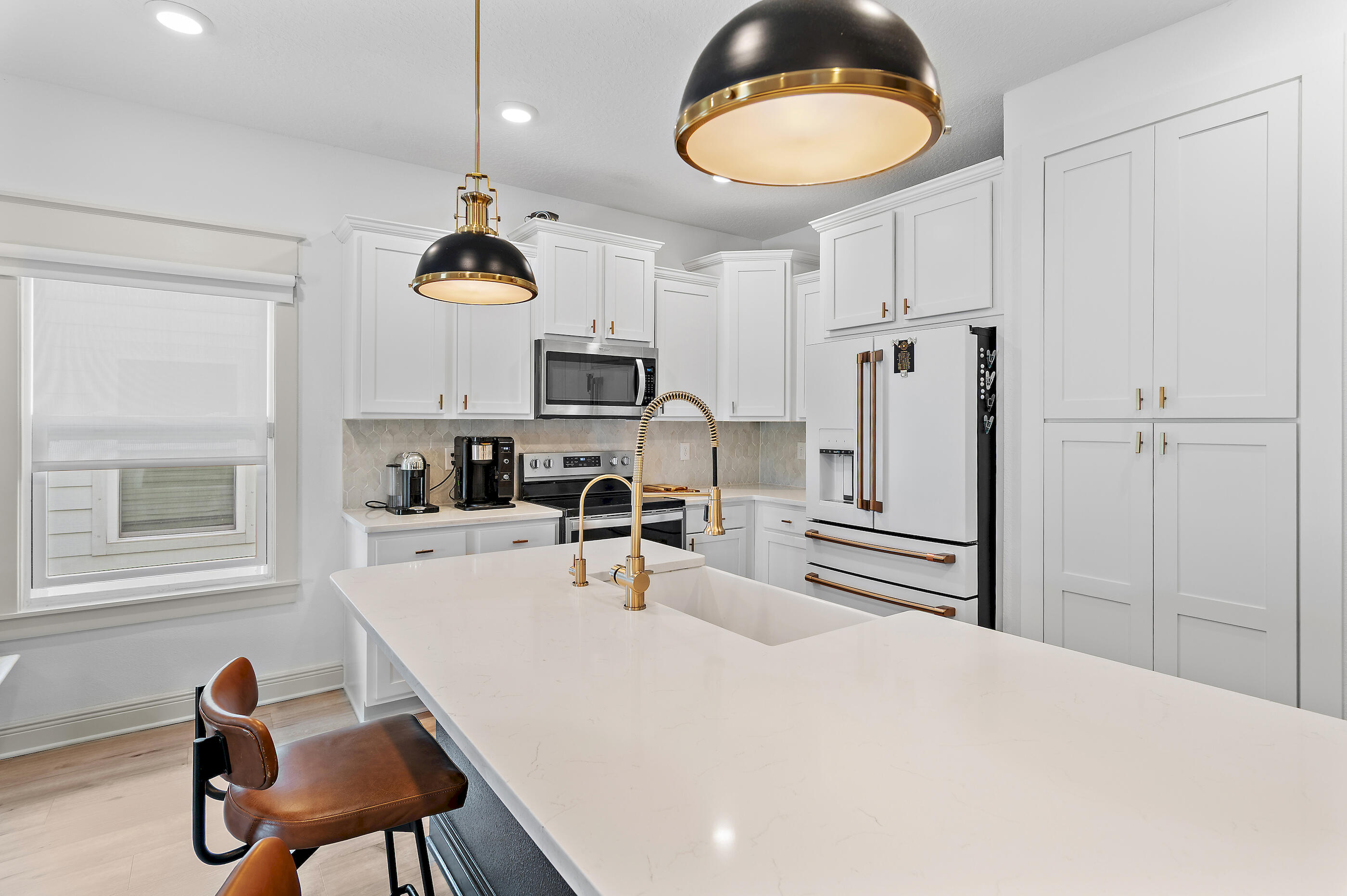 14 Redbird Loop Destin, FL 32541 - Photo 5 of 22 Kitchen Island