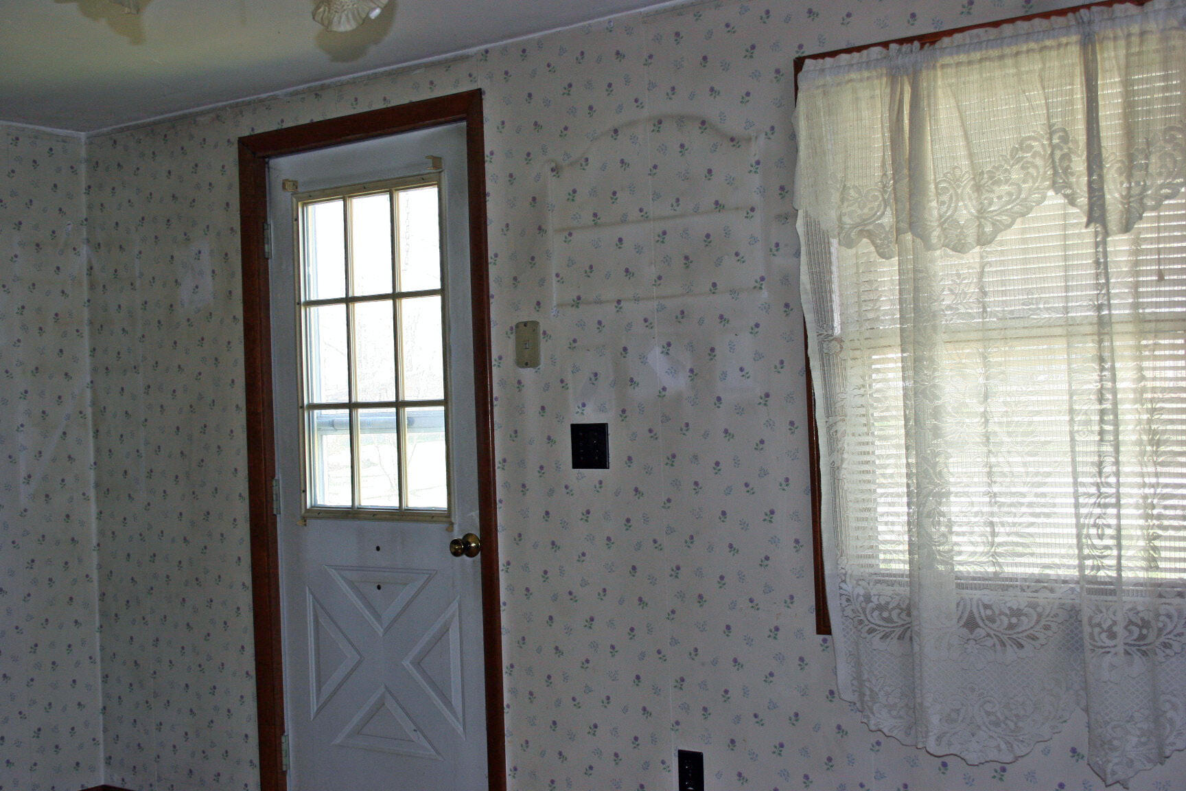 265 Main Road Burlington, ME 04417 - Photo 74 of 97 Front Door