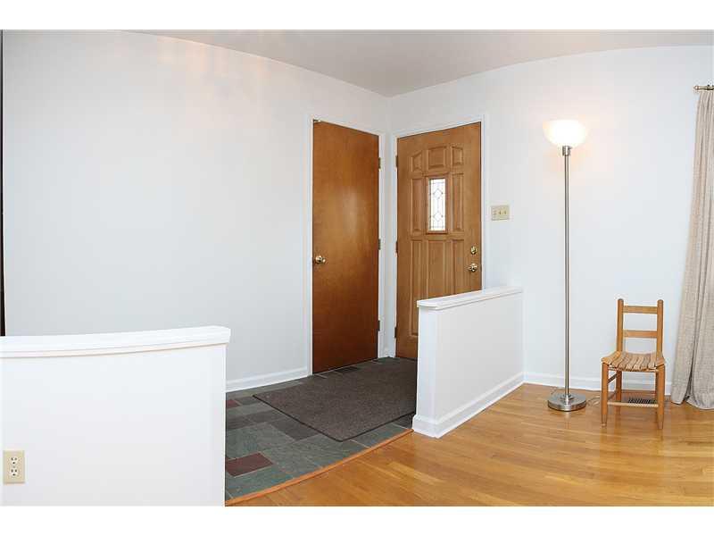 11908 River Road Carmel, IN 46033 - Photo 2 of 24 Gallery Image 2
