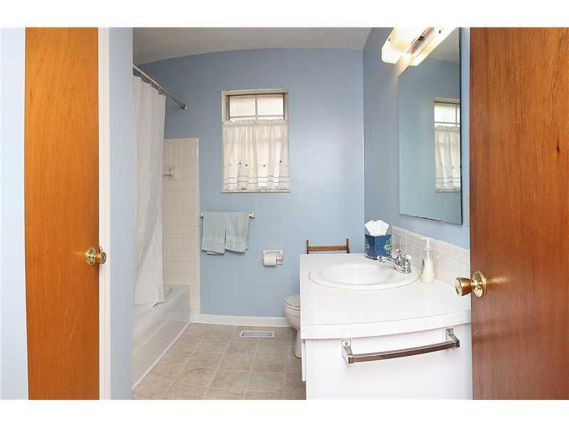 11908 River Road Carmel, IN 46033 - Photo 16 of 24 Gallery Image 16