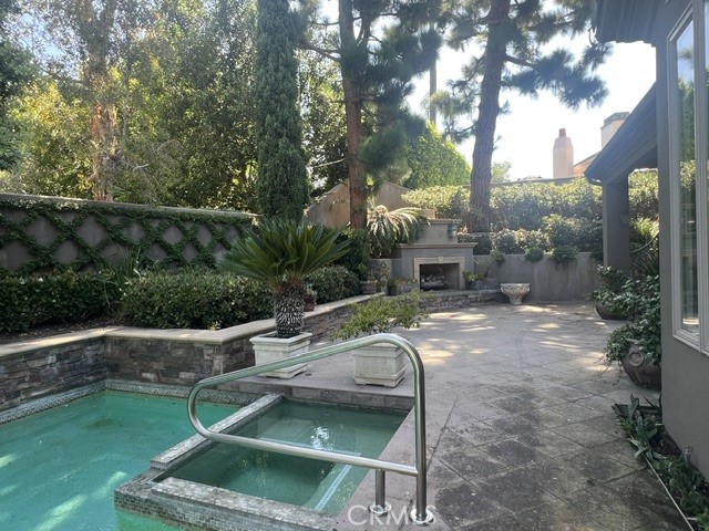 30 Burning Tree Road Newport Beach, CA 92660 - Photo 29 of 29 Gallery Image 29
