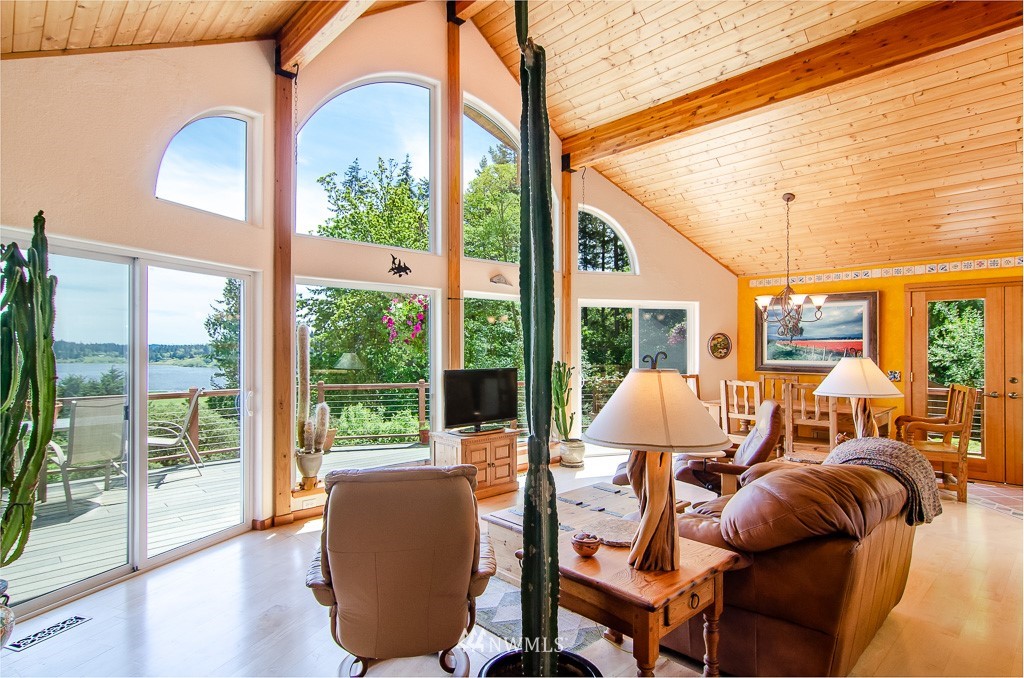 13760 Donnell Road Anacortes, WA 98221 - Photo 5 of 24