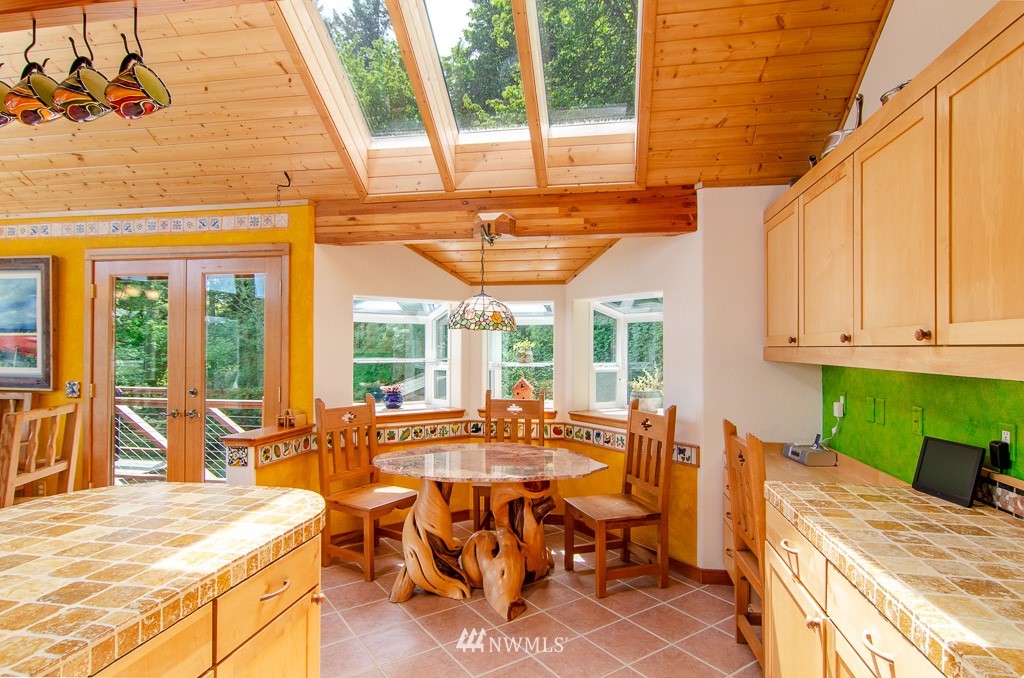 13760 Donnell Road Anacortes, WA 98221 - Photo 8 of 24