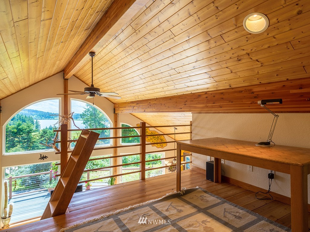13760 Donnell Road Anacortes, WA 98221 - Photo 10 of 24