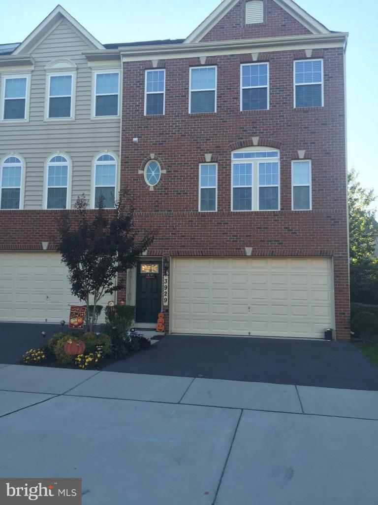 3929 Broadheath Circle Burtonsville, MD 20866 - Photo 1 of 24 Exterior (Front)