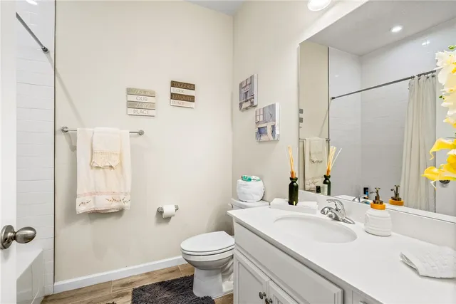 $2,700 | 4202 Keeson Circle, Vero Beach, FL 32967