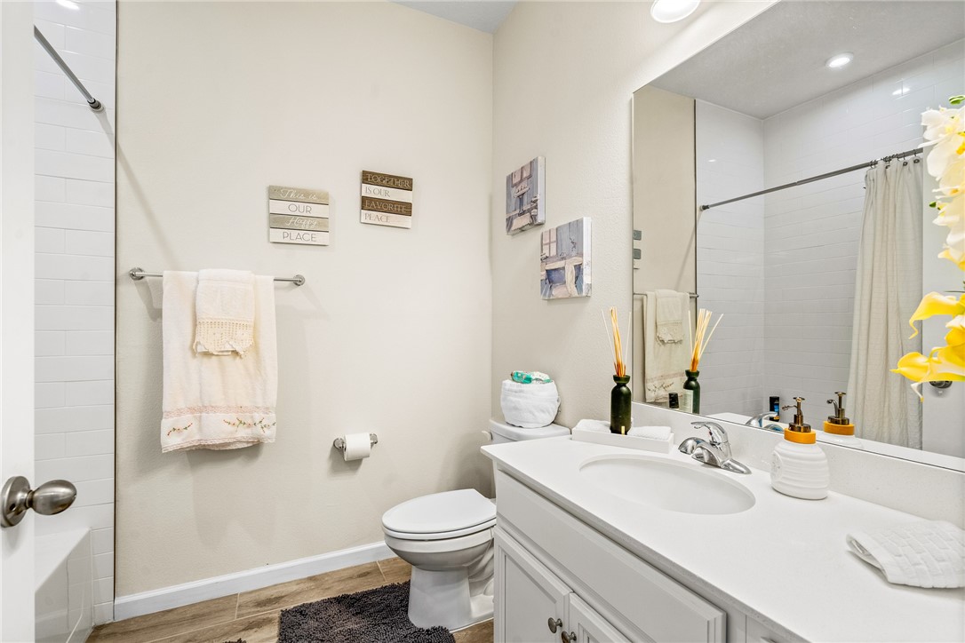 4202 Keeson Circle Vero Beach, FL 32967 - Photo 28 of 36 a bathroom with a sink toilet and shower