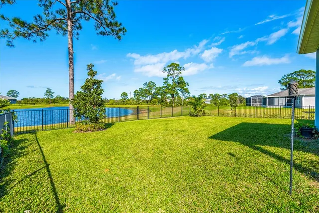 $2,700 | 4202 Keeson Circle, Vero Beach, FL 32967