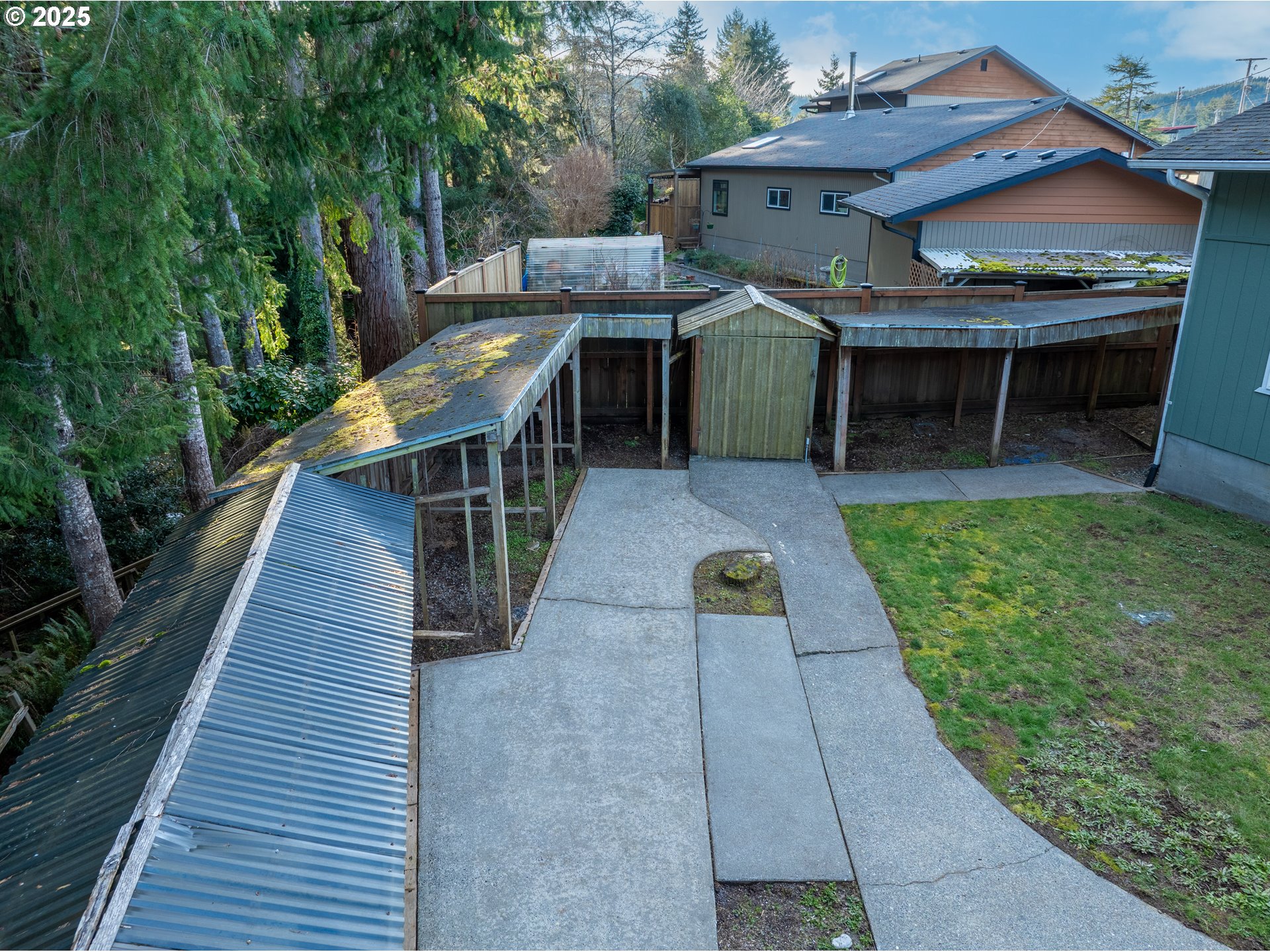 698 East Alder Place Reedsport, OR 97467 - Photo 36 of 39 Drone View/UAV