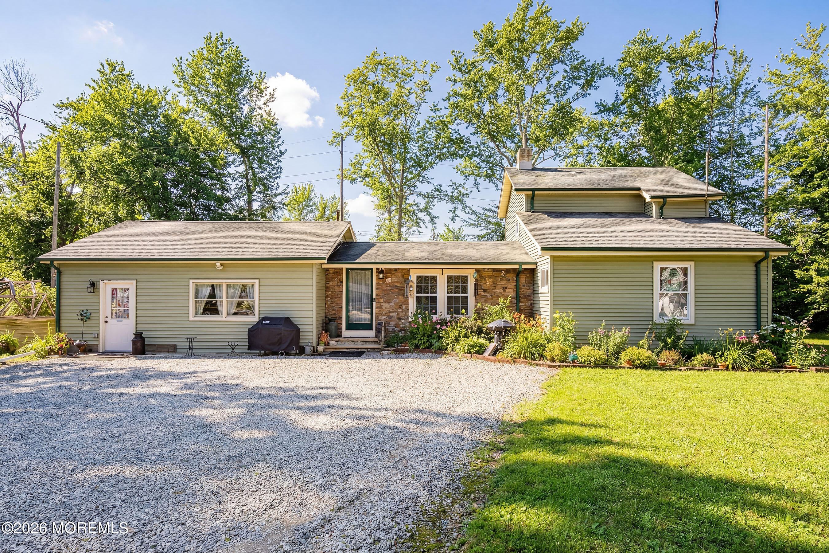 Front of the home - Virtual Summer