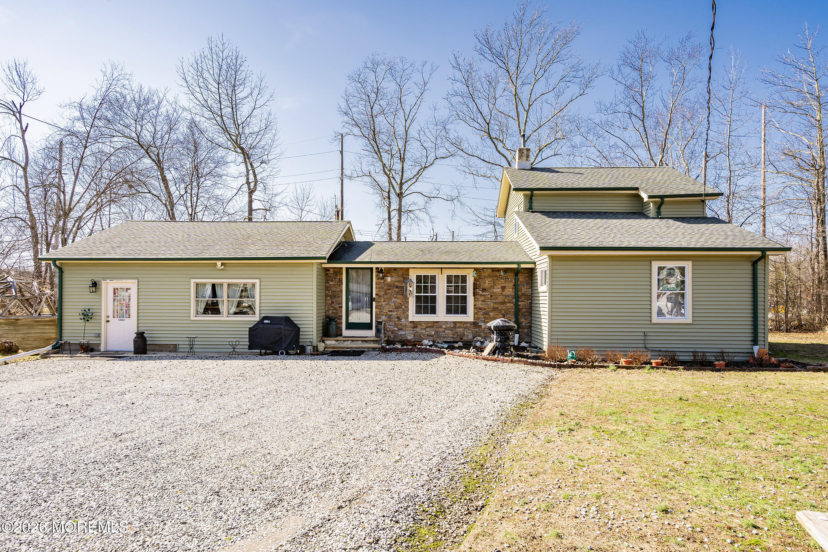 7 Marl Road Farmingdale, NJ 07727 - Photo 2 of 35 Front of the home