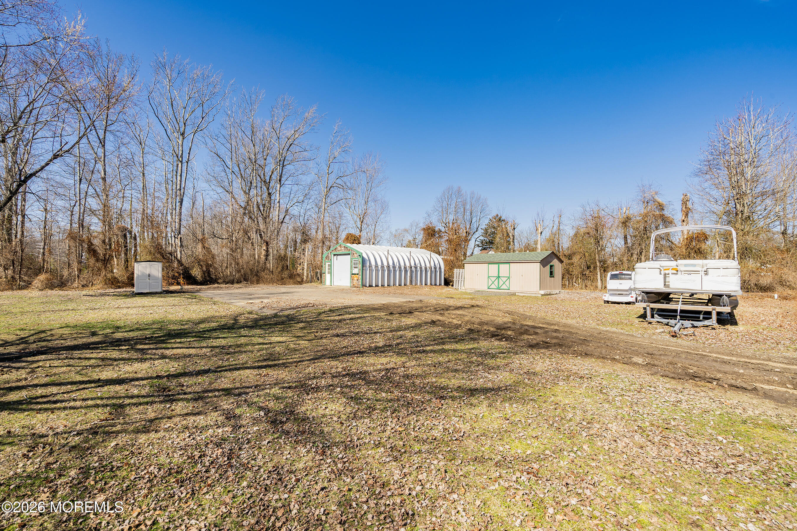 7 Marl Road Farmingdale, NJ 07727 - Photo 26 of 35 Side yard
