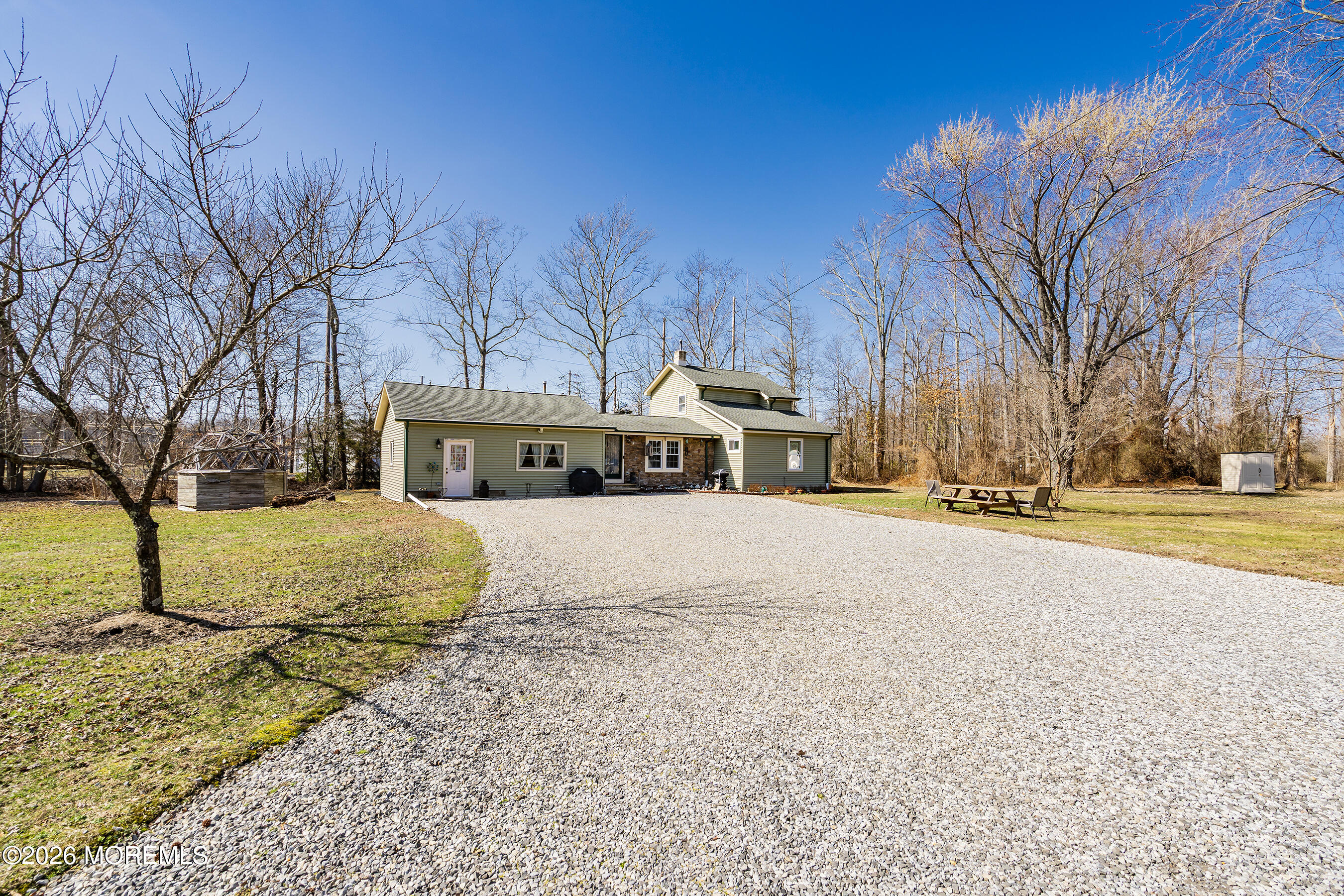 7 Marl Road Farmingdale, NJ 07727 - Photo 4 of 35 Front Left